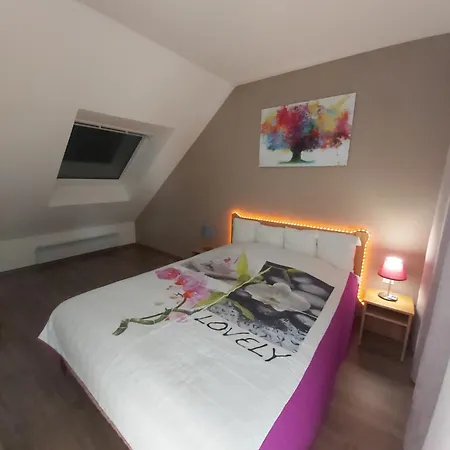 Chez Swan Et Yuliya * Mooslargue